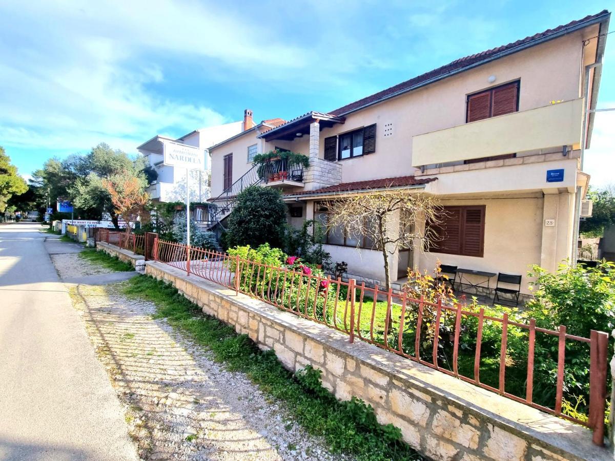 Nardela Biograd Na Moru